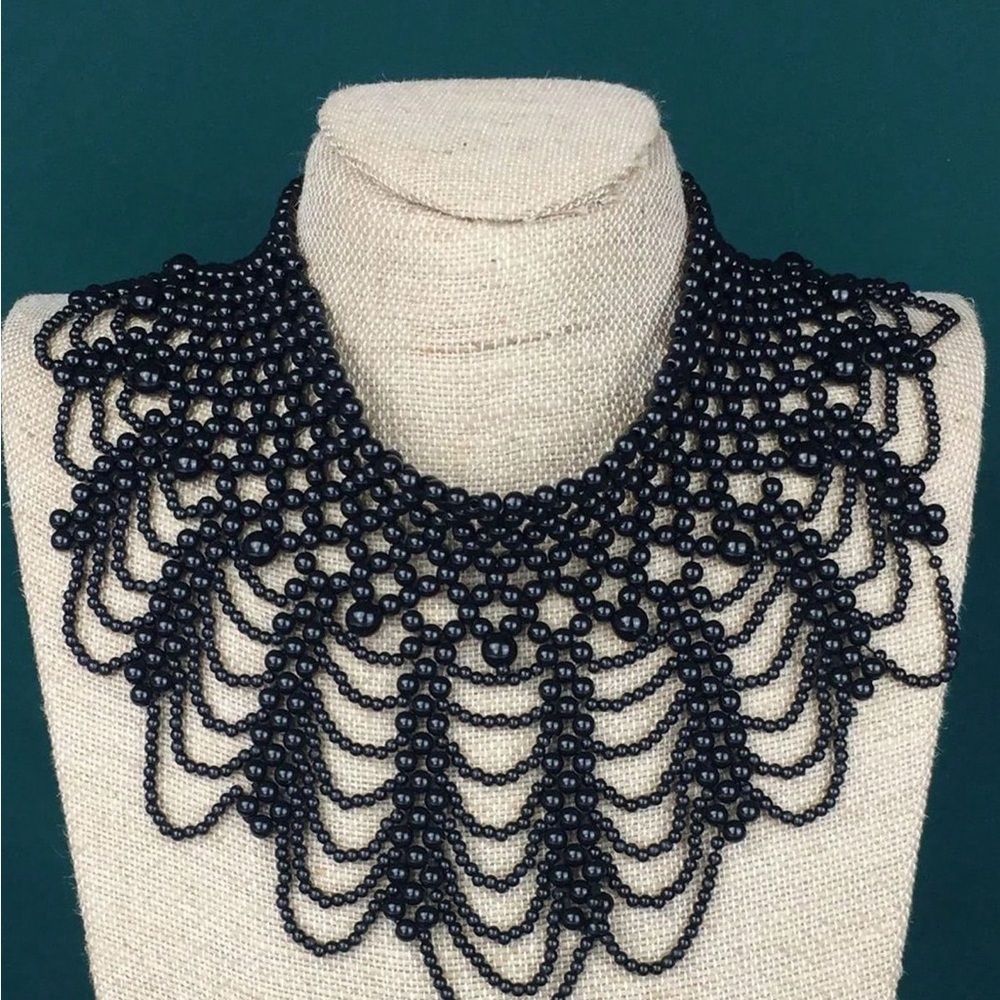 Women Handmade Pearl Petal Shaped Detachable Collar Necklace